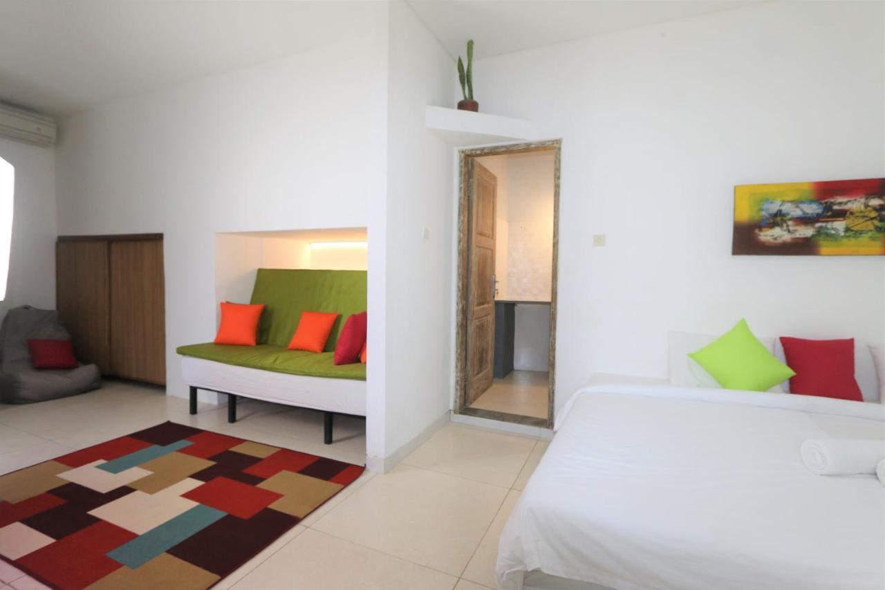 Cornerstone Bali Coworking Hostel Canggu  Exterior photo